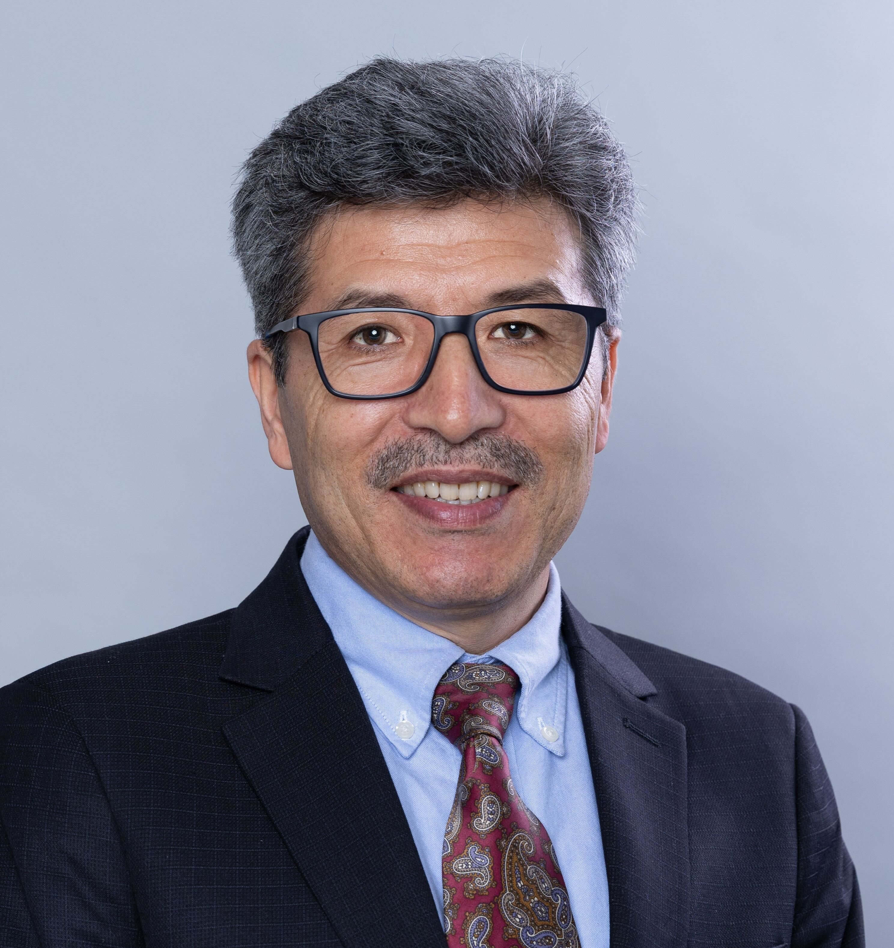 Abdul Ahmad Roshan Headshot.