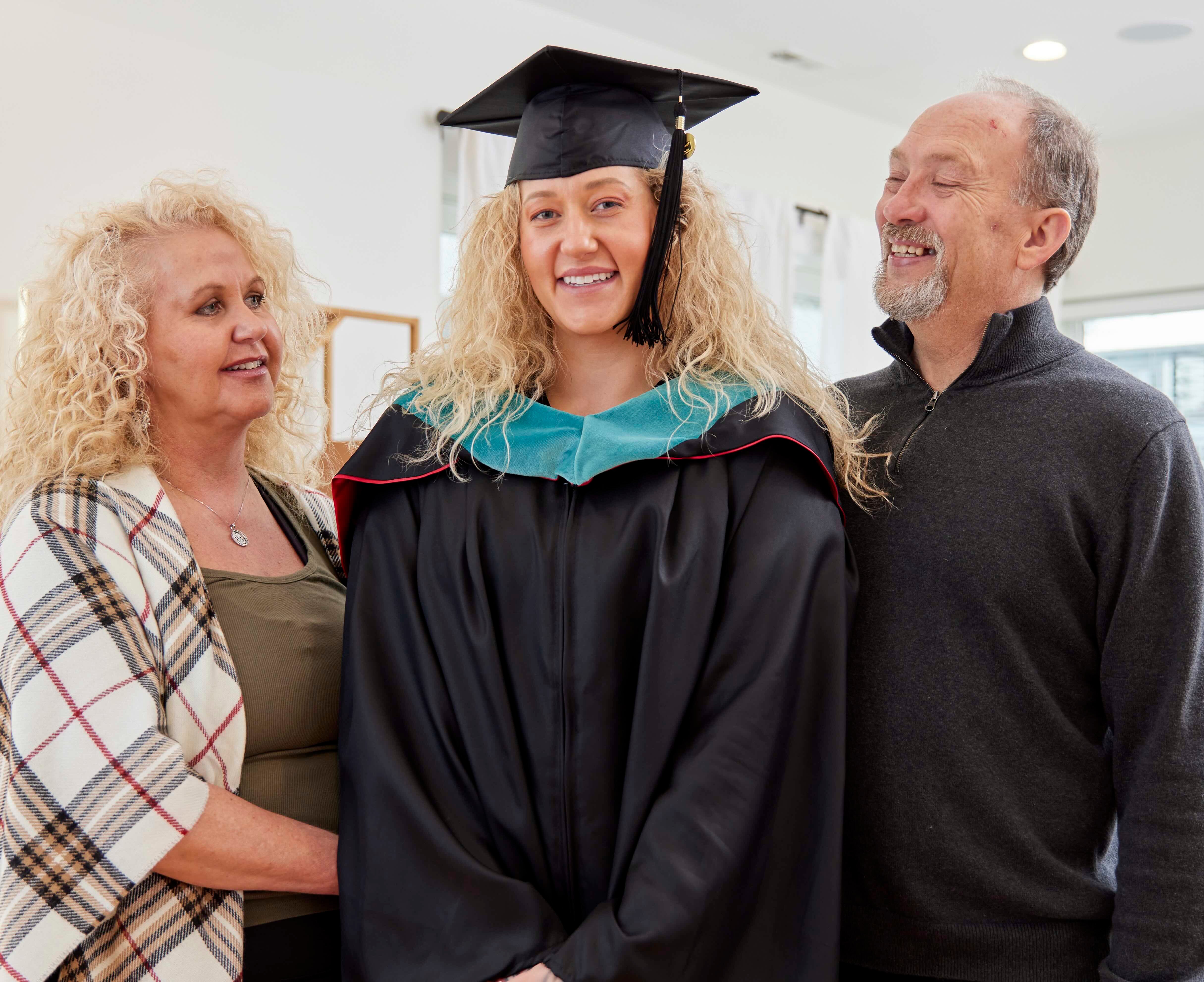 Brooke Anne Milbocker Headshot.