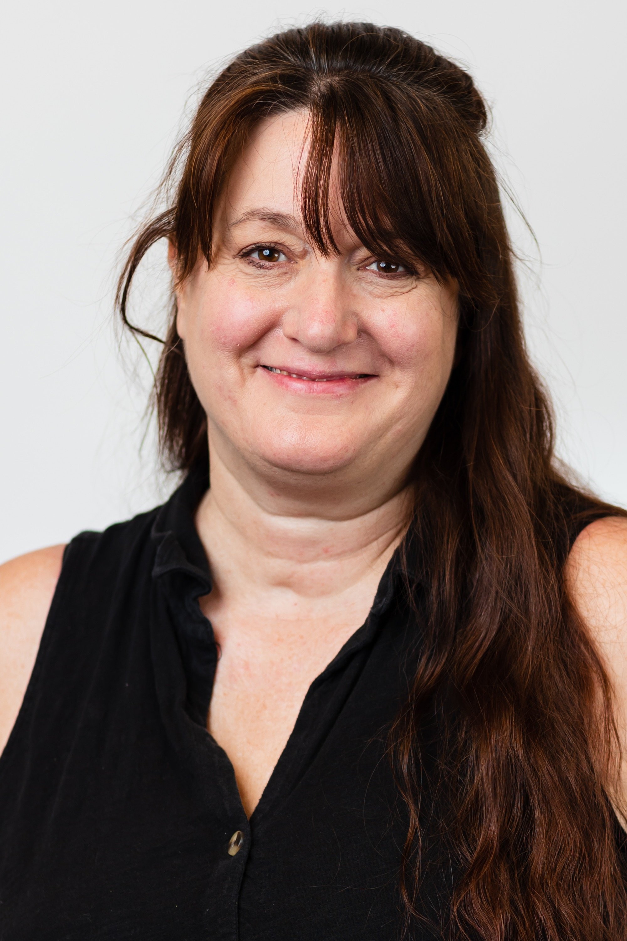 Keri Pauli Headshot.