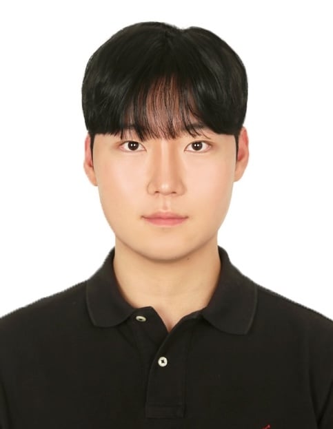 Yejun Lee Headshot.